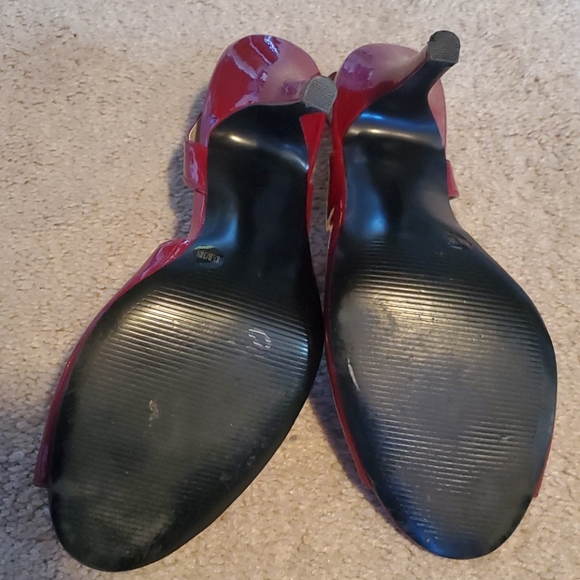 Shoes - Picture 4 of 4